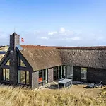 Architect-designed Activity House With A Unique Location - 1024 *