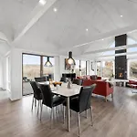 Architect-designed Activity House With A Unique Location - 1024 Дом отдыха