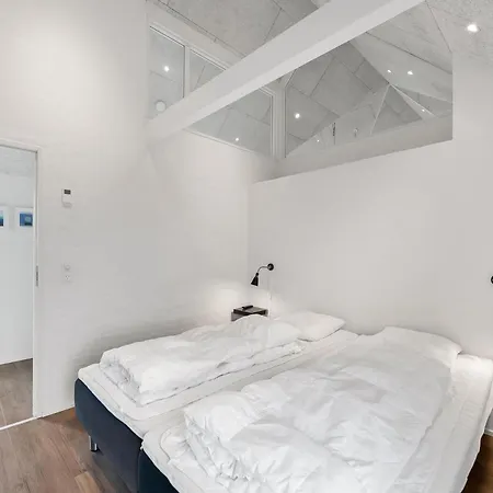 Architect-designed Activity House With A Unique Location - 1024 *