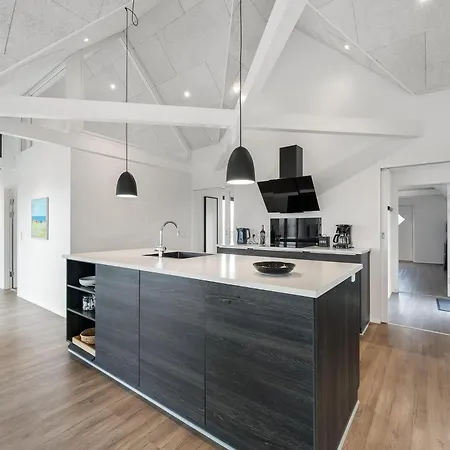 Architect-designed Activity House With A Unique Location - 1024 Tatil Evi