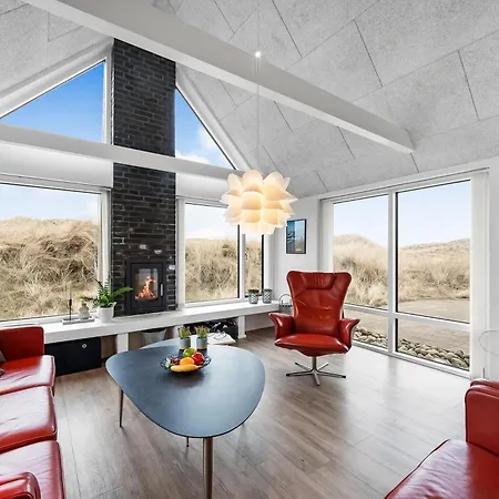 Architect-designed Activity House With A Unique Location - 1024 *