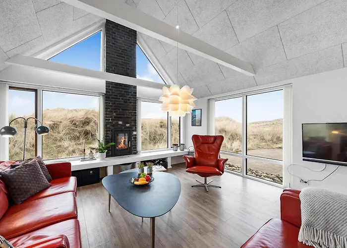 Architect-designed Activity House With A Unique Location - 1024 *